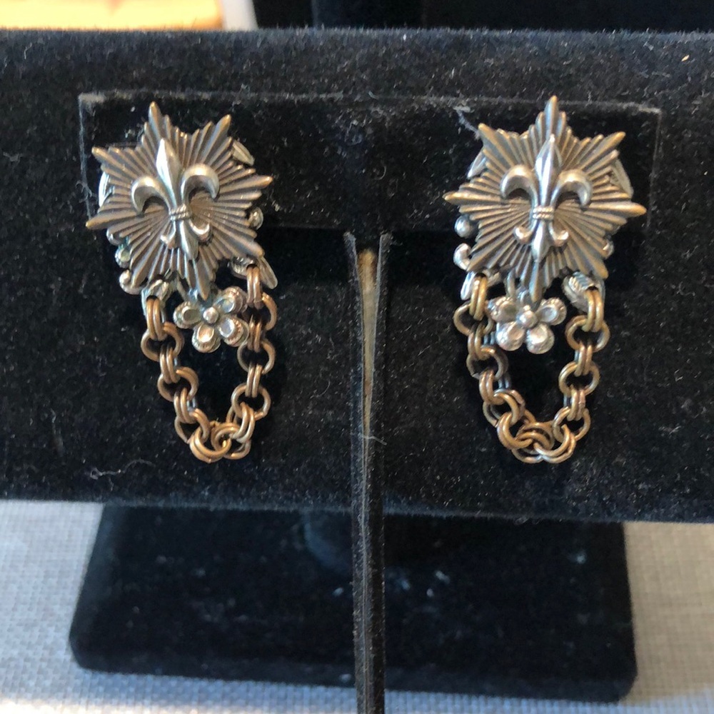 Fleur de Lis starburst design oxidized Gold brass Chain Earrings clip on style